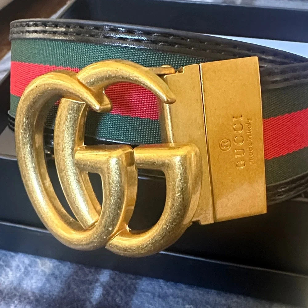 Gucci Black Leather Belt with Green & Red Web and Gold Double G Buckle Size 120